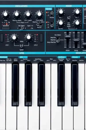 Novation BASS-STATION-II - Disponible à la commande